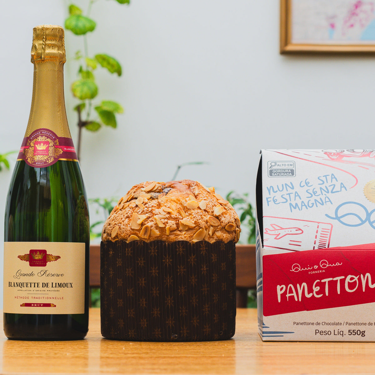 Kit Panettone artesanal de Chocolate Mestiço e Espumante