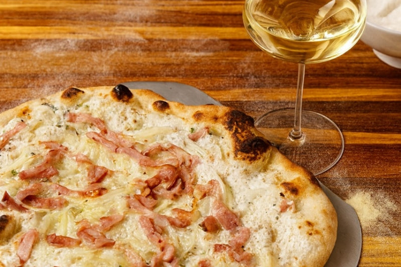 Uma resposta francesa à pizza? Descubra a Flammekueche! - 23/08/2025